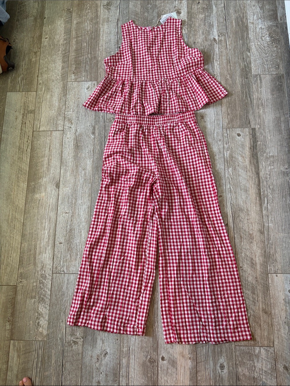 Red gingham ruffle pant set elastic waist NWT sz L can fit sz 8-12